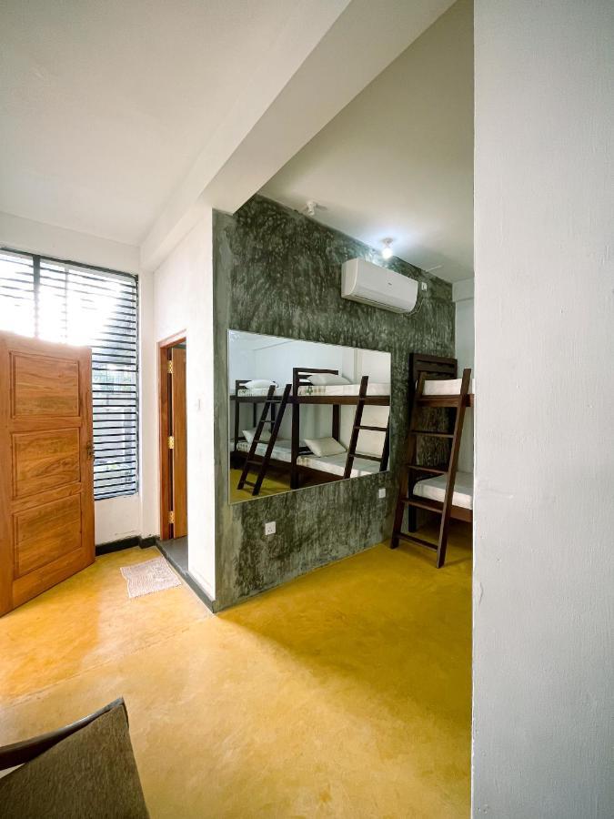 Hostel Memories Weligama Exterior foto